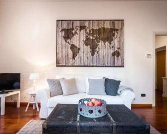 La Contrada del Pittore - Como - Olohuone