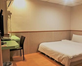 Ying Lun Hotel - Taitung City - Phòng ngủ