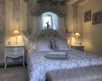 La Ferme Blanche - Cussay - Bedroom