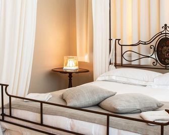 Villa Belverde Boutique Hotel - Marina di Carrara - Bedroom