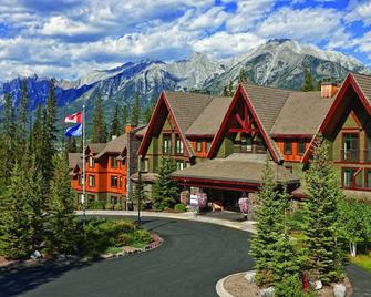 Yes life is this good - Canmore - Building