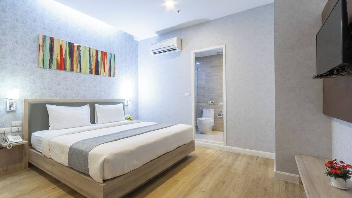 ليلا أورشيد هوتل