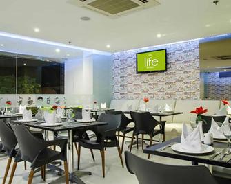 The Life Hotels City Center - Surabaya - Restaurant