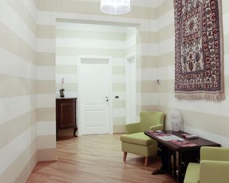 Casa Isolani Piazza Maggiore - Bologna - Living room