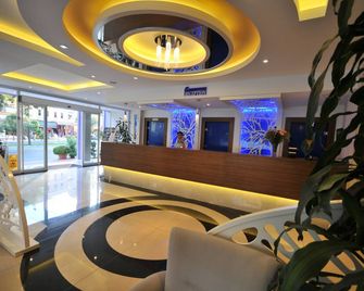 Kleopatra Micador Otel - אלניה - לובי