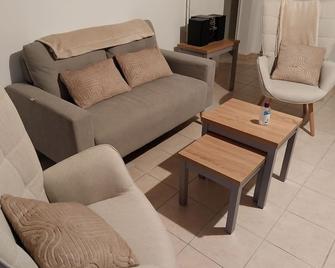 Le Domaine D Anaelys - Ruch - Sala de estar