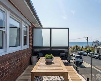 Burnie Retreat - Coastal Comfort Awaits - Burnie - Balcony
