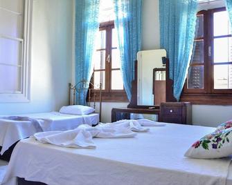 Zeynep Hanim Konukevi - Ayvalik - Bedroom
