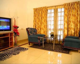 Pleasant Stay Guest House - Madrás - Sala de estar