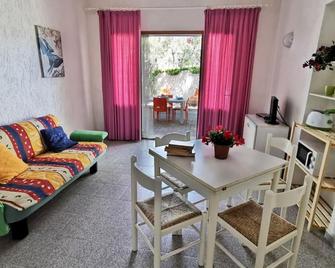 La Casa Di Rita - Budoni - Essbereich