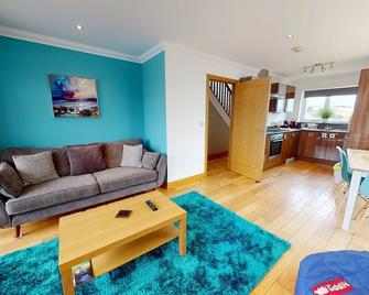 Cosy Dragon @pembrokeshire - Pembroke Dock - Wohnzimmer