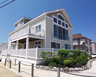 Brant Beach, 1 Off Ocean, 1st Fl. - 3br, 2 Bath. Perfect Family Rental - Long Beach - Building