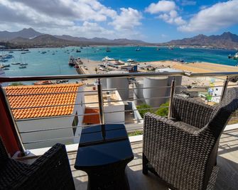 Blue Marlin Hotel - Mindélo - Balcón