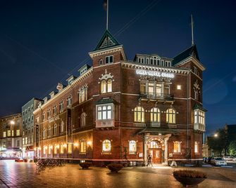 First Hotel Grand - Odense - Building