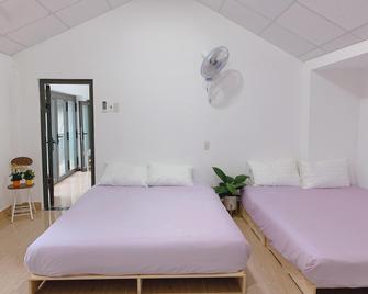 Yen Homestay Phu Yen - Private room - Double bed - Tuy Hoa - Bedroom