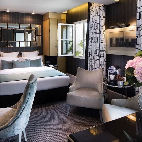 Bedroom view of Hôtel Baume