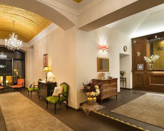 Hotel Angelis - פראג - לובי