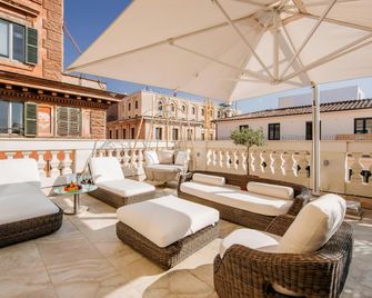 Aleph Rome Hotel, Curio Collection by Hilton - Roma - Varanda