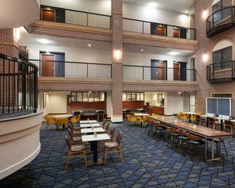 Courtyard by Marriott Wichita at Old Town - Wichita - Restaurant