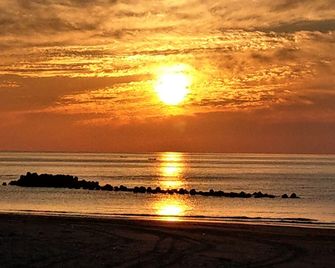 Takeya Hotel - Tsuruoka - Beach