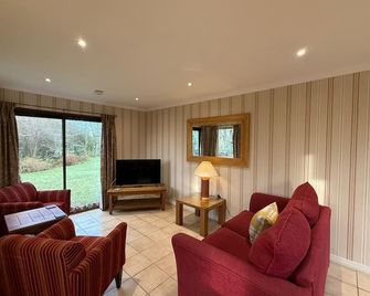 The Airds Hotel and Restaurant - Appin - Living room