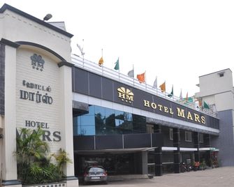 Hotel Mars - Chennai - Building