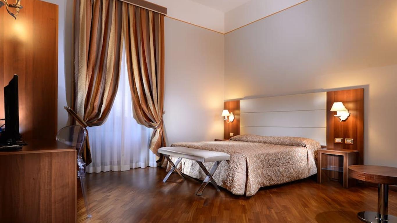 Hotel Golden
