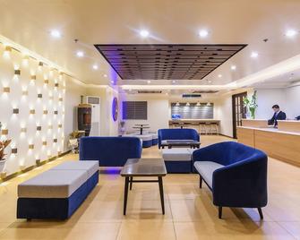 Microtel by Wyndham Davao - Davao City - Lounge