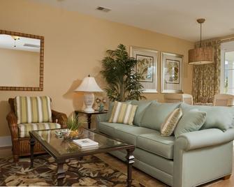 North Beach Resort & Villas - North Myrtle Beach - Living room