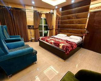 Smart Apartments - Lahore - Bedroom