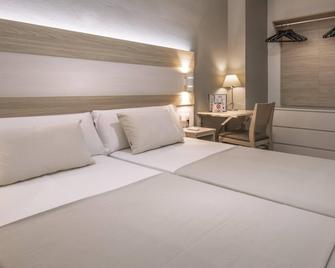 Hotel Catalunya Express - Tarragona - Bedroom