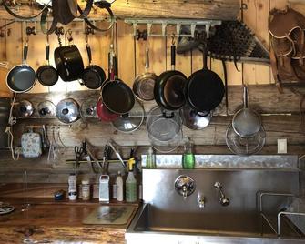Chimorephage Treehouse Resort - The Mojito - Saint-Sauveur - Restaurante