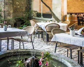 Hotel Heritage - Cognac - Патіо