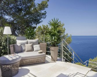 Villa in Tranquil Hillside Location - Andratx - Balkong