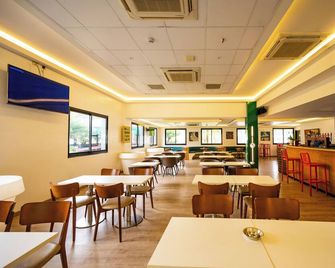 Heliconia Park Hotel and Golf Resort - Port Harcourt - Restaurant