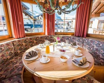 Appartement Edelweiß Deluxe - Appartementhaus Alpenrose - Eben am Achensee - Restaurant