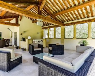 Luxurious Provencal Bastide near Aix en Provence and Luberon - Rognes - Sala de estar