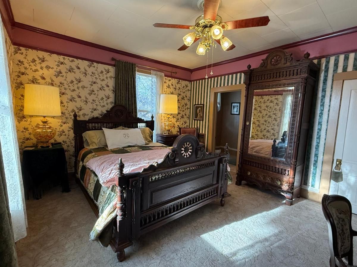 Roseberry House Bed & Breakfast