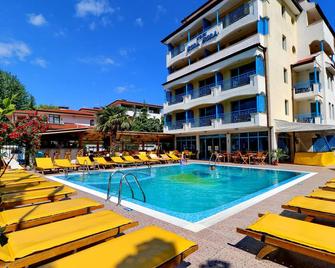 Bora Bora - Nesebar - Pool