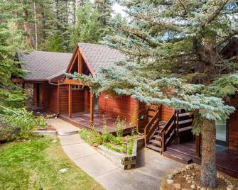 Boulder Brook On Fall River - Estes Park - Building