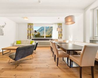 Haus Mex - a quiet spot near Serfaus, Fiss, Ladis and Ischgl - Tosens - Comedor