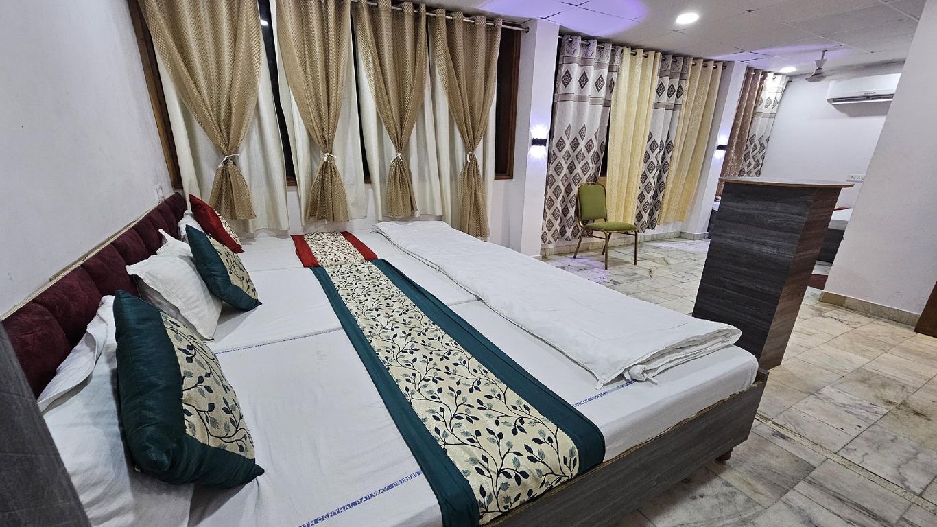 The Fazar Residency Near Hazrat Nizamuddin Dargah