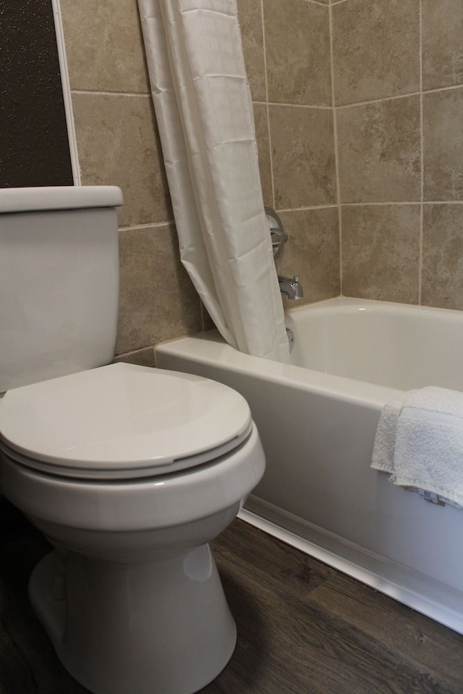 Regency Inn - Rolla - Ванна кімната