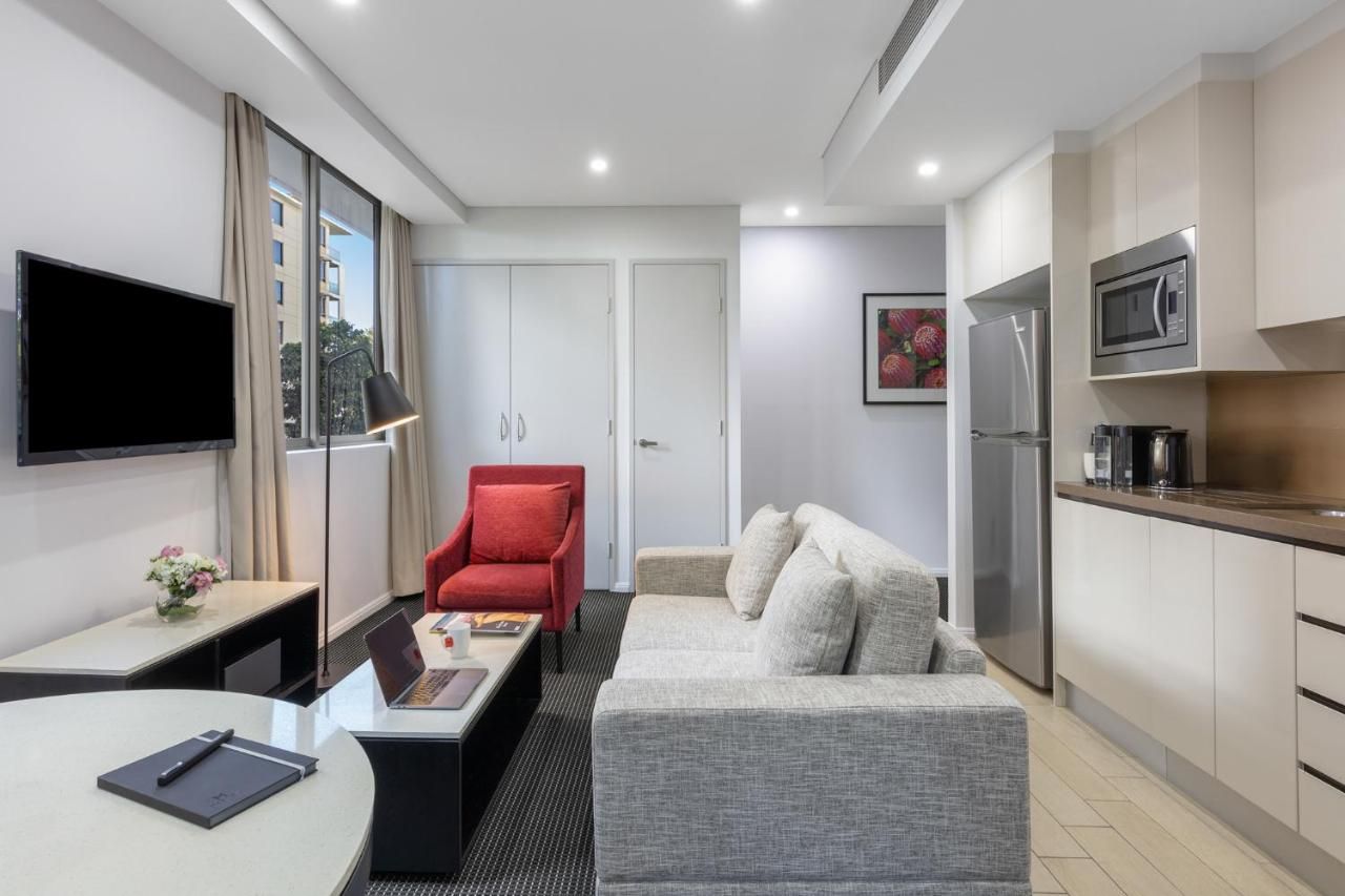 Meriton Suites North Ryde thumbnail 3