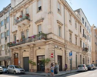 Fourseasons - Lecce - Rakennus
