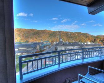 Courtyard by Marriott Gatlinburg Downtown - Gatlinburg - Balkon