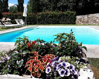 Two-room apartment 'BLU' in farmhouse with swimming pool 8 km from the center of Florence - Scandicci - Bazén