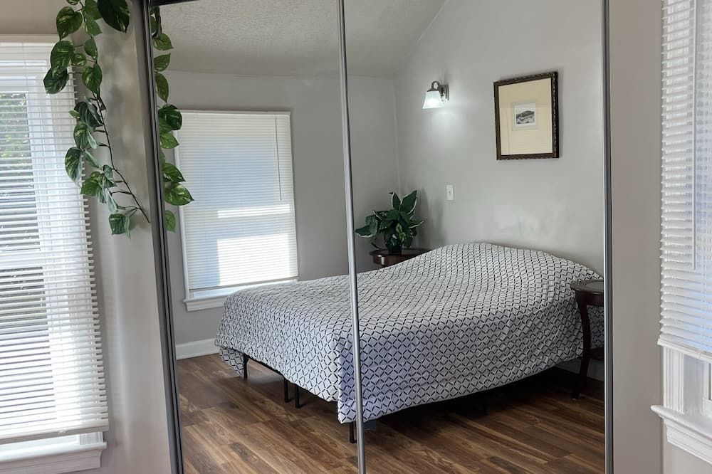 Bedroom view of Entire 3 bedrooms/2 bathrooms fence yard, near Costco, Sam's