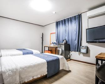 Gangneung Shim - Gangneung - Bedroom