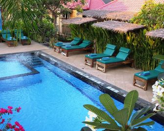 Taruna Homestay - Gerokgak - Piscina